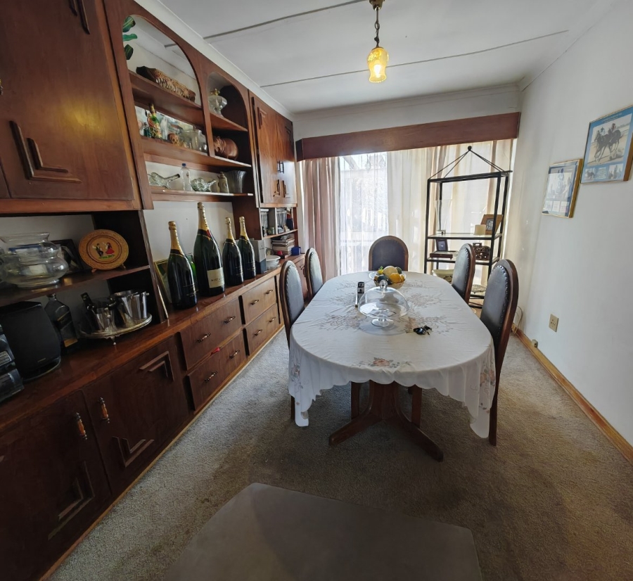 6 Bedroom Property for Sale in Heuwelsig Free State
